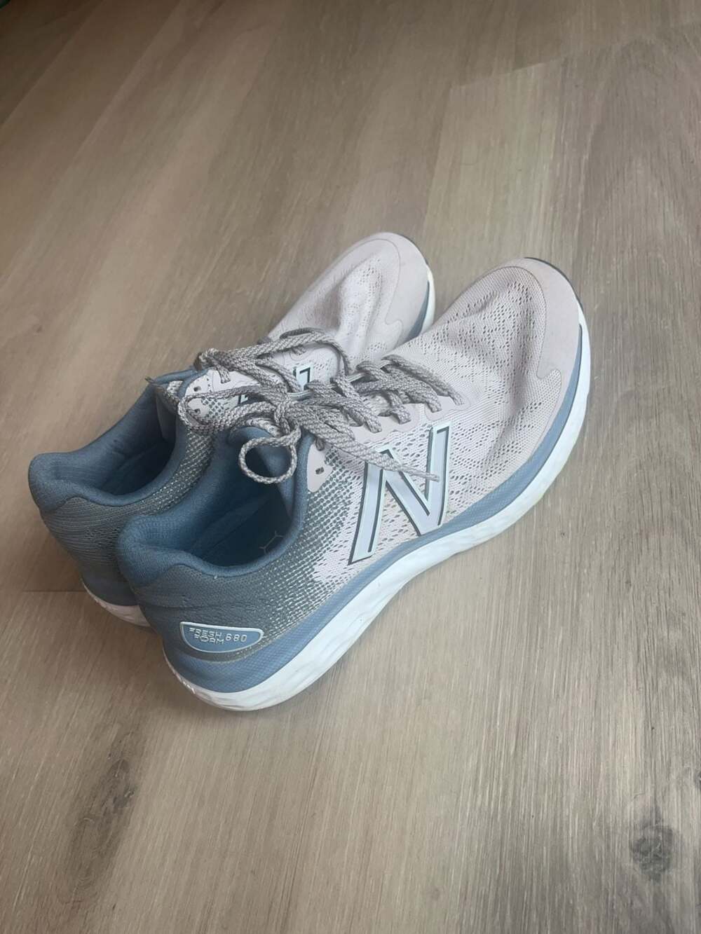 New Balance Fresh Foam 680 v7 Women's Running Shoes Size 8
